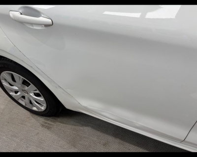 Peugeot 208 82 5 porte Access (20)