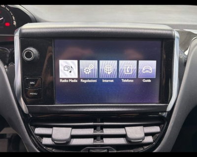 Peugeot 208 82 5 porte Access (9)