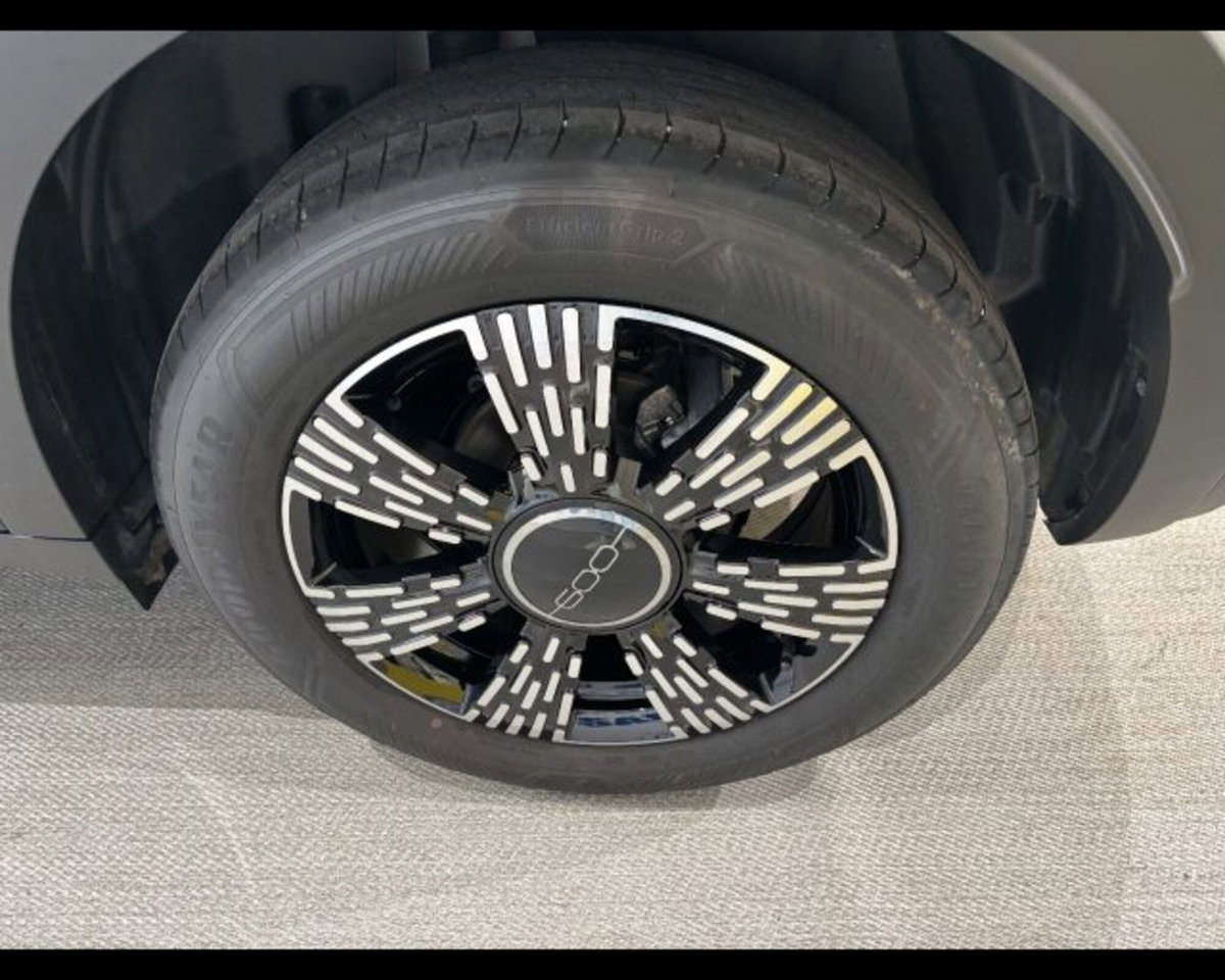 Fiat 600 1.2 hybrid 110cv auto (18)