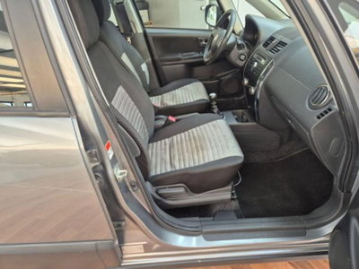 Fiat Sedici 2.0 MJT 16V DPF 4x4 Emotion (11)