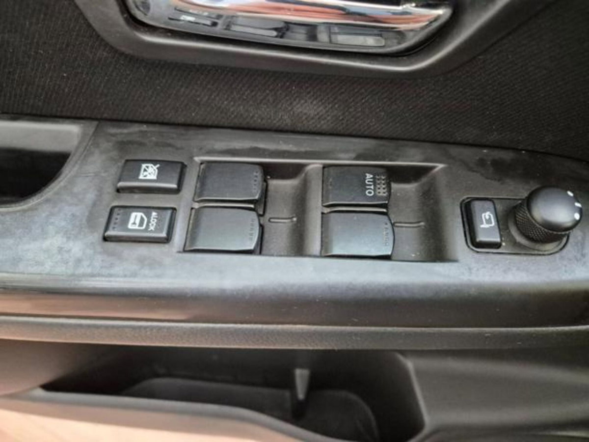 Fiat Sedici 2.0 MJT 16V DPF 4x4 Emotion (13)