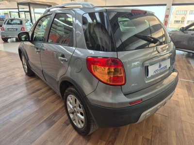 Fiat Sedici 2.0 MJT 16V DPF 4x4 Emotion (4)