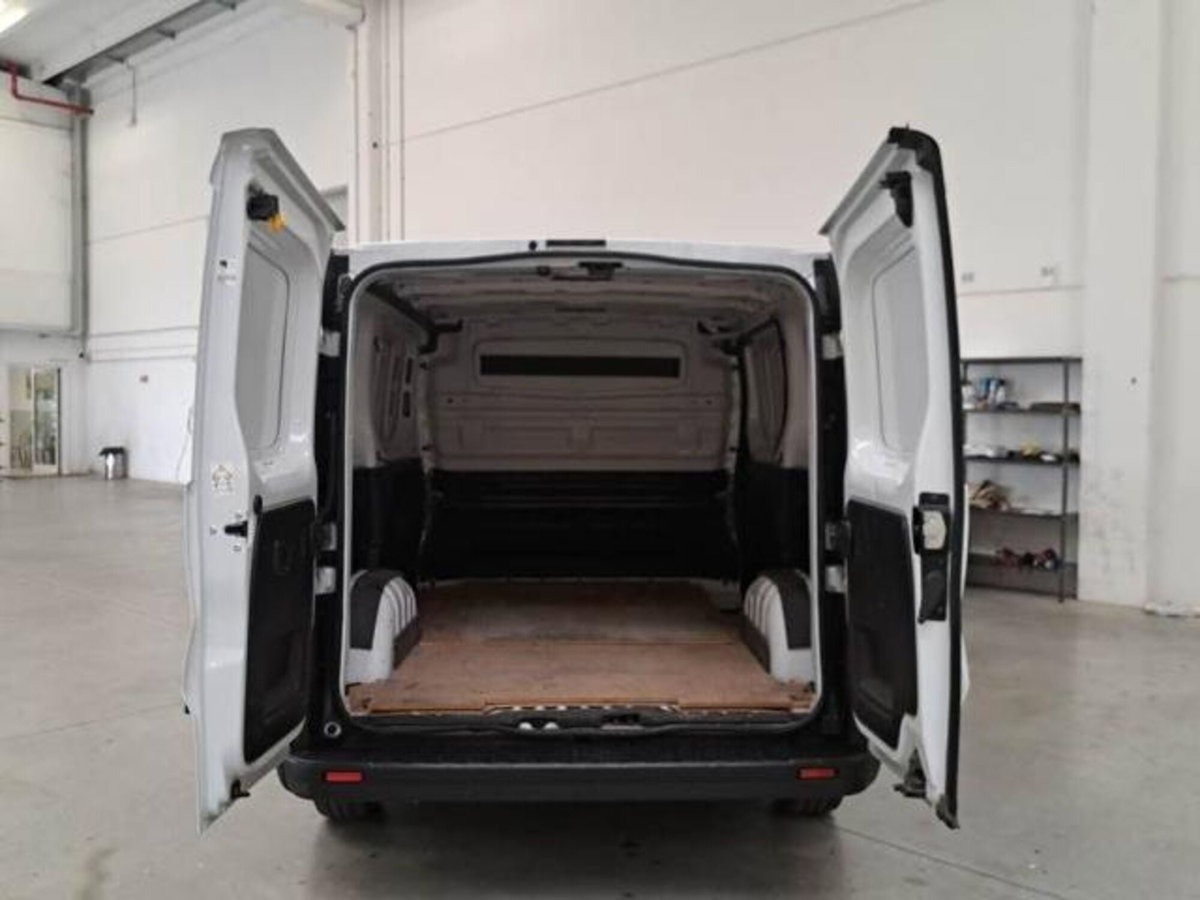 Renault Trafic Furgone T27 2.0 dCi 110CV PC-TN Furgone Ice Plus (8)