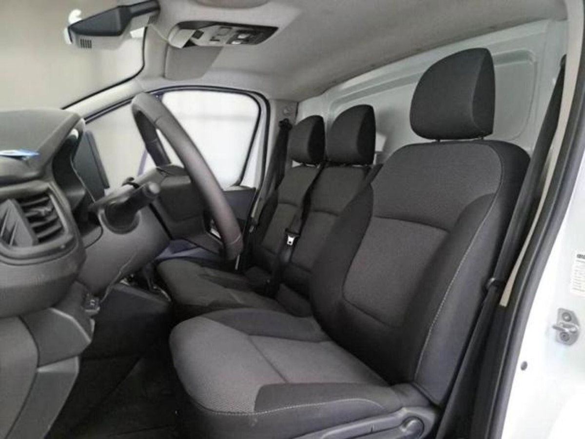 Renault Trafic Furgone T27 2.0 dCi 110CV PC-TN Furgone Ice Plus (9)