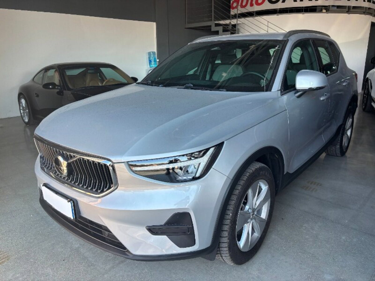 Volvo XC40 B3 automatico Core
