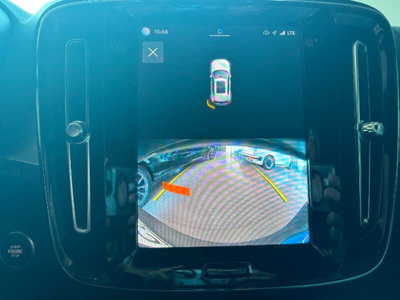 Volvo XC40 B3 automatico Core (11)
