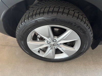 Volvo XC40 B3 automatico Core (14)
