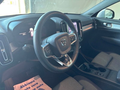 Volvo XC40 B3 automatico Core (6)