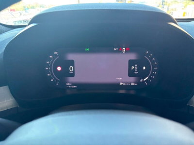 Volvo XC40 B3 automatico Core (7)
