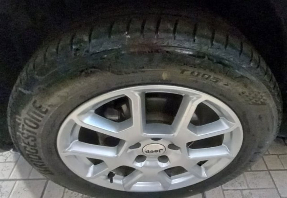 Jeep Renegade 1.6 Mjt 130 CV Limited (18)