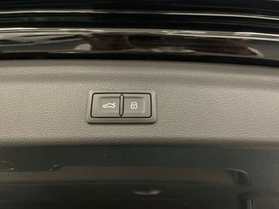 Audi Q3 Sportback 35 2.0 tdi S line edition s-tronic (13)