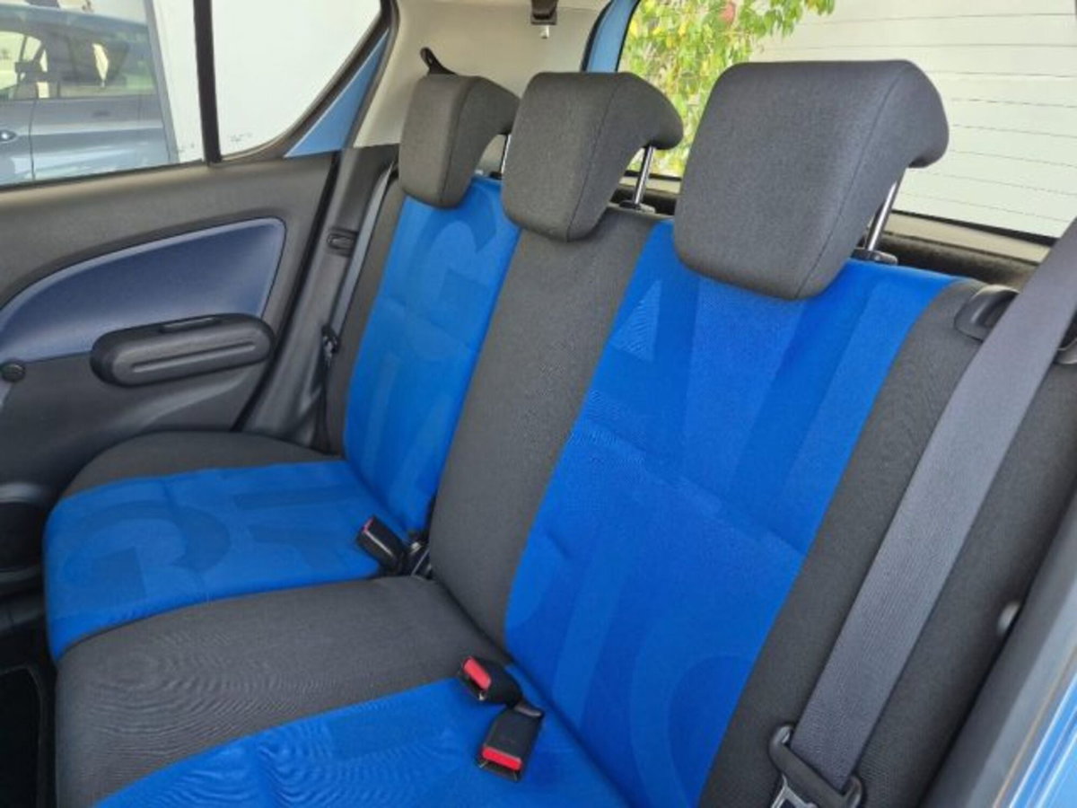 Opel Agila 1.0 12V 65CV Enjoy (10)