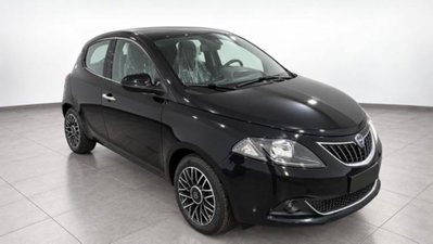 Lancia Ypsilon 1.0 FireFly 5 porte S&S Hybrid Gold Plus usata