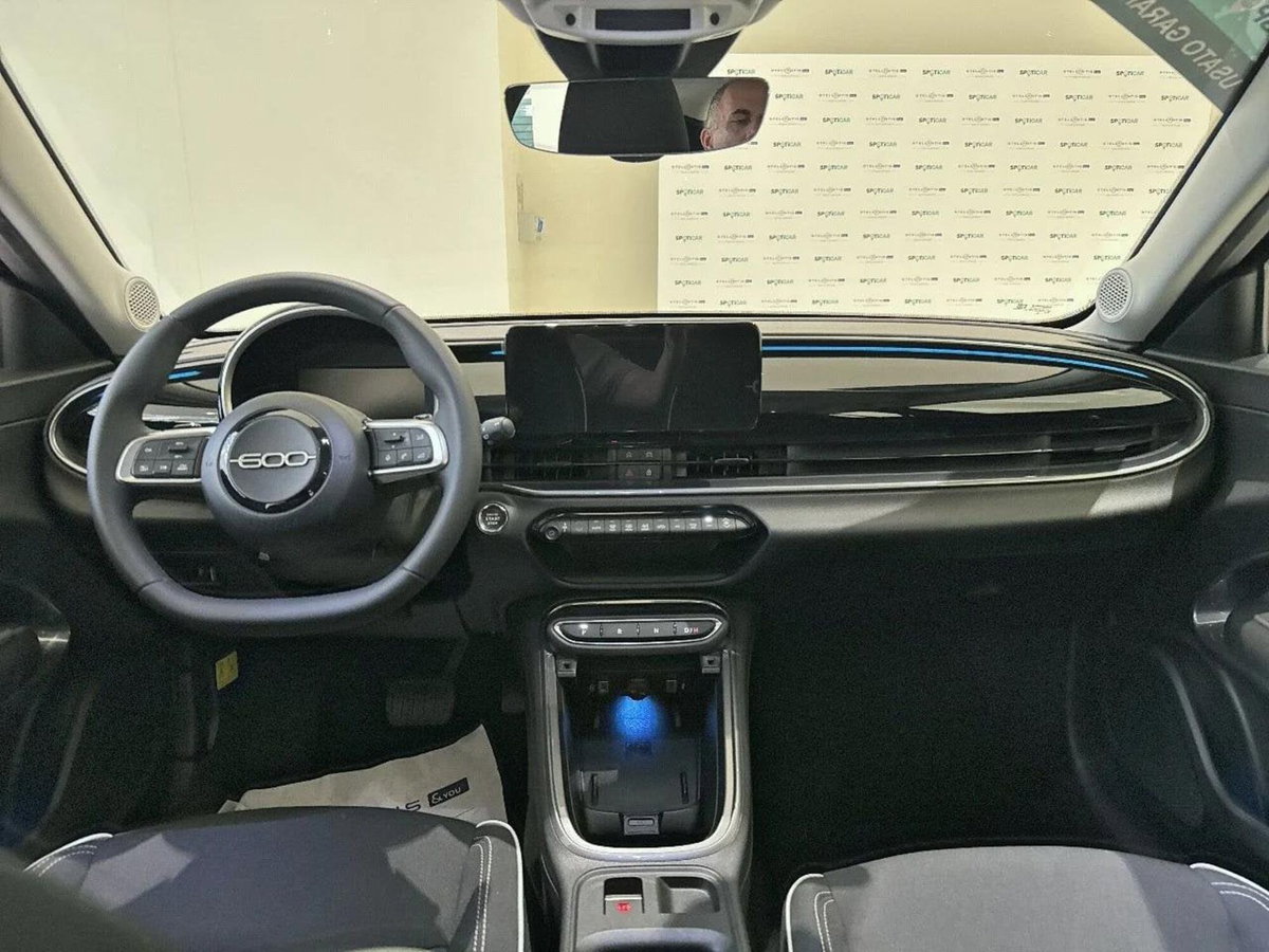 Fiat 600 1.2 Pop 100cv (8)
