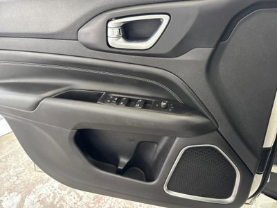 Jeep Compass 1.5 Turbo T4 130CV MHEV 2WD Limited (12)