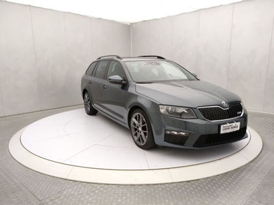 Skoda Octavia Station Wagon 2.0 TDI DSG Wagon RS usata