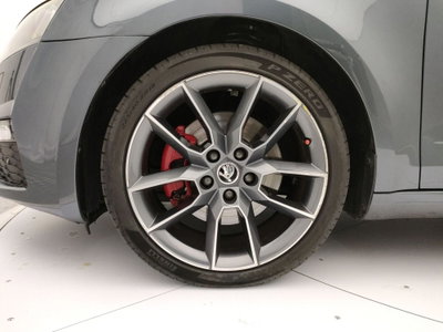 Skoda Octavia Station Wagon 2.0 TDI DSG Wagon RS (10)