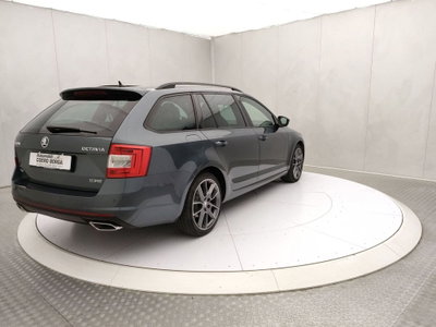 Skoda Octavia Station Wagon 2.0 TDI DSG Wagon RS (4)