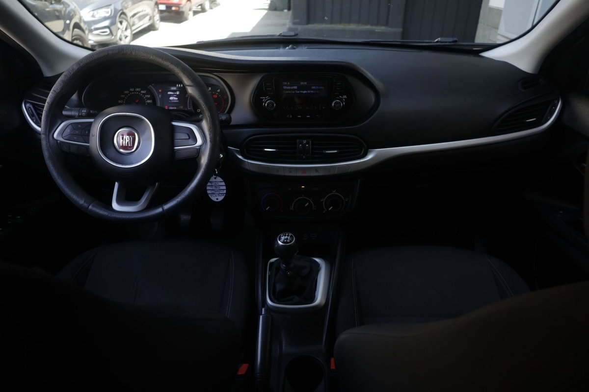 Fiat Tipo Station Wagon Tipo 1.6 Mjt S&S SW Lounge (2)