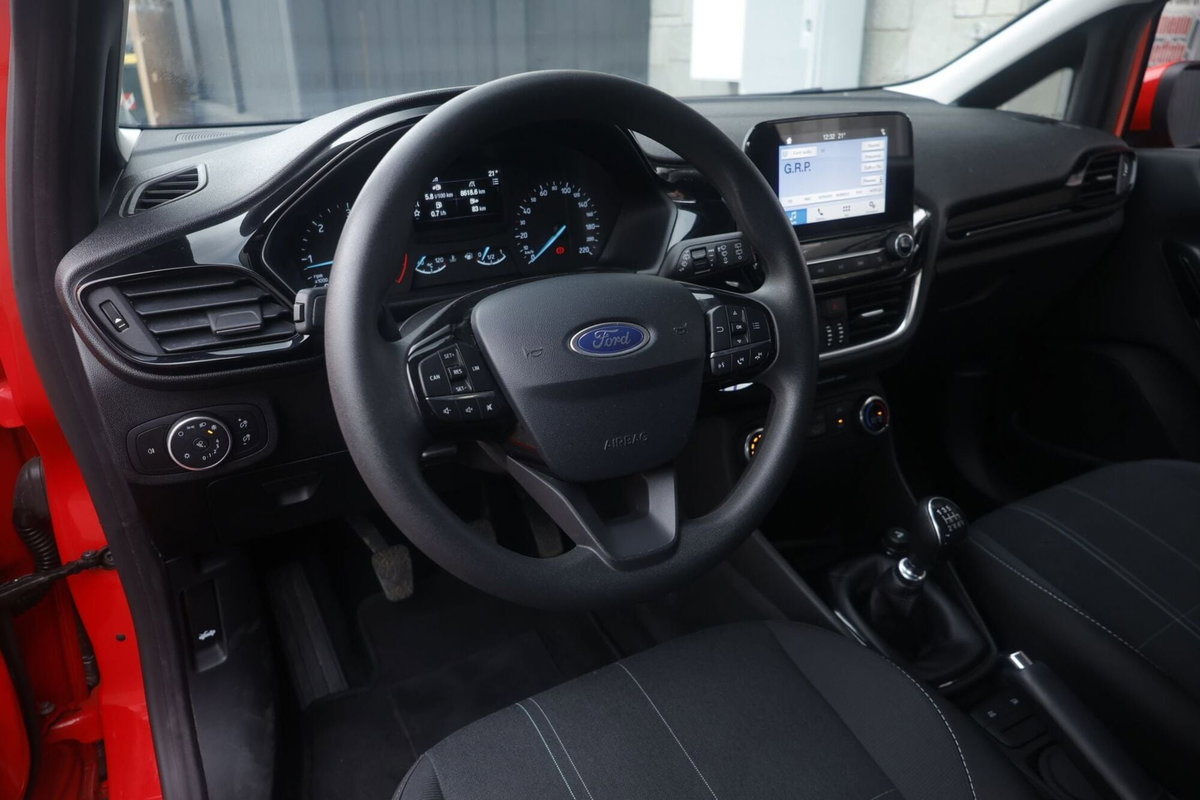 Ford Fiesta 1.5 TDCi 3 porte Titanium (14)
