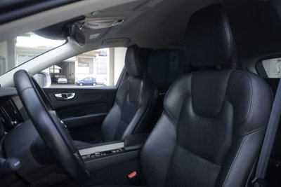 Volvo XC60 B4 (d) AWD Geartronic Business Plus (17)