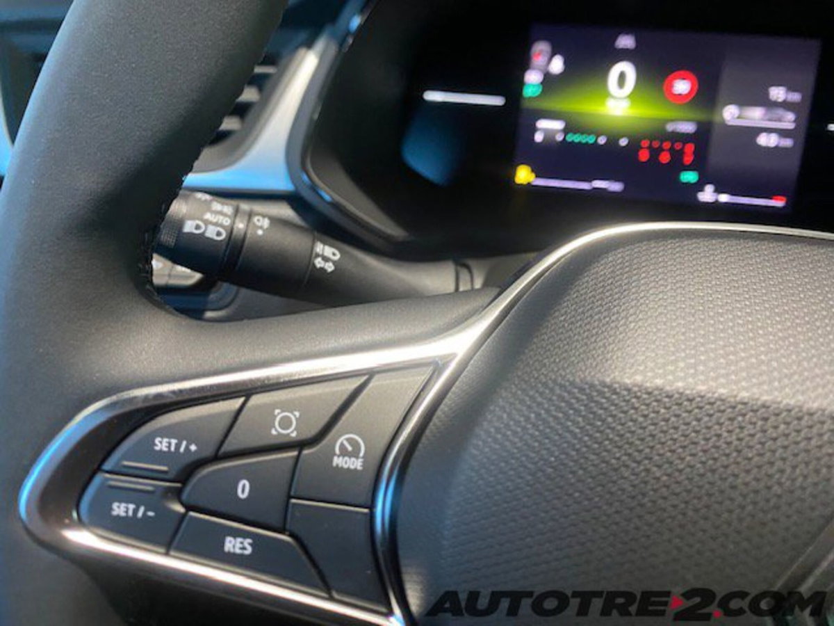 Renault Captur 1.2 eco-g Evolution 120cv (14)