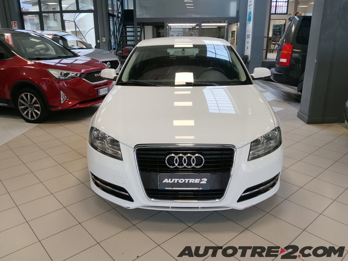 Audi A3 1.6 TDI 90 CV CR F.AP. Attraction (3)