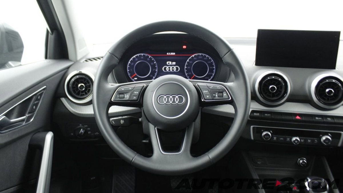 Audi Q2 35 1.5 tfsi S line edition s-tronic (8)