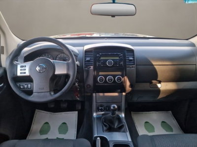 Nissan Navara 2.5 dCi 190CV 4 porte Double Cab Sport (14)