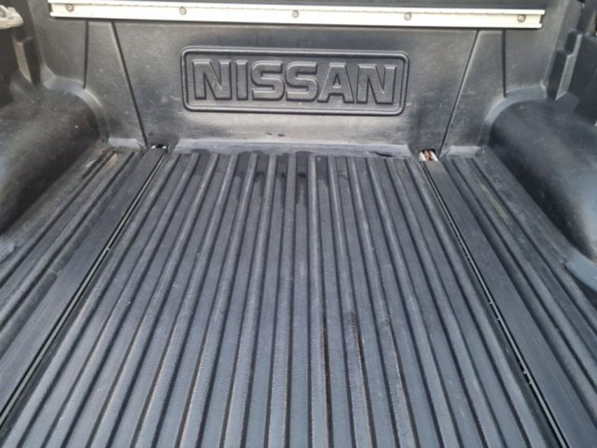 Nissan Navara 2.5 dCi 190CV 4 porte Double Cab Sport (20)