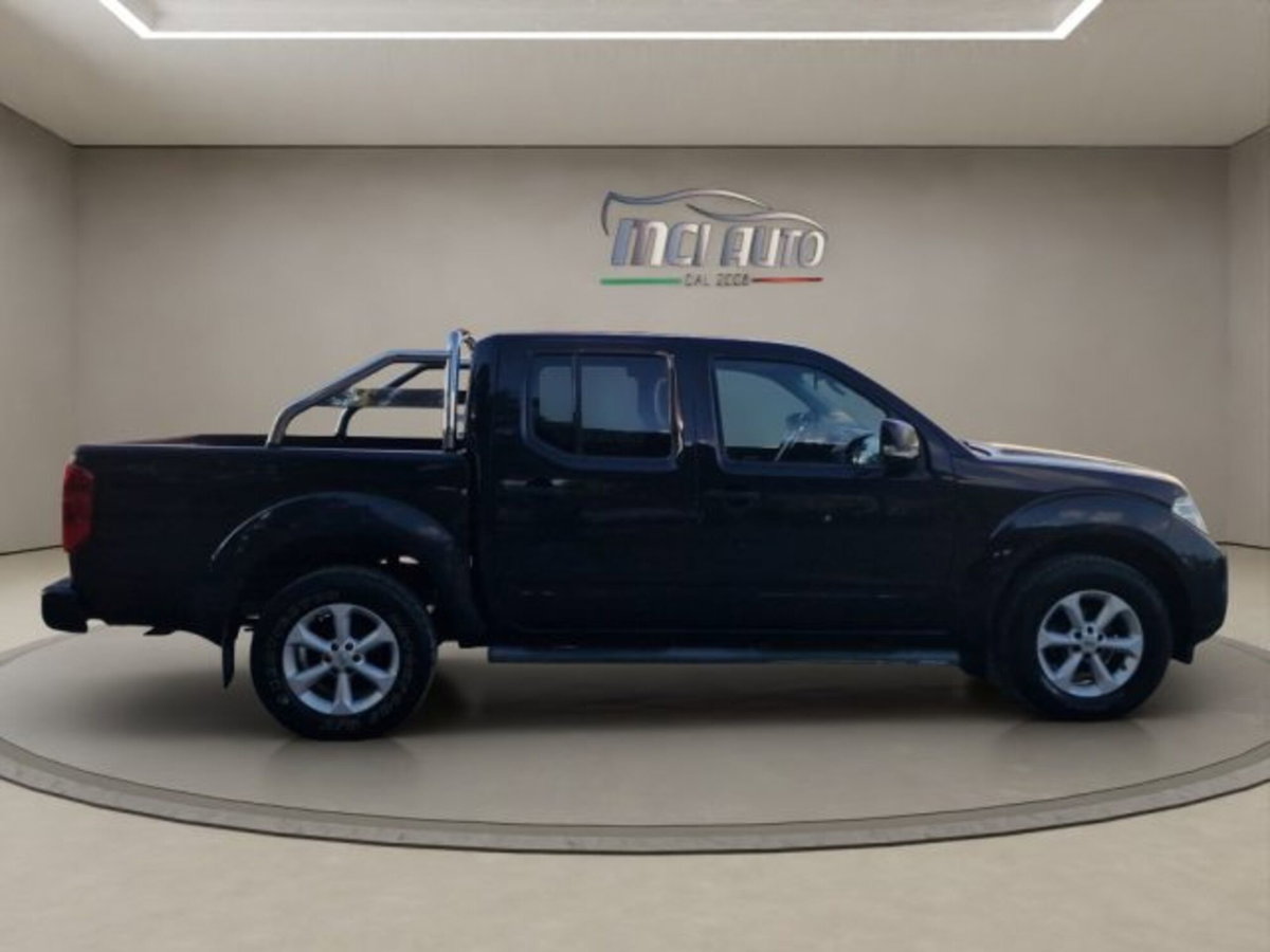 Nissan Navara 2.5 dCi 190CV 4 porte Double Cab Sport (6)