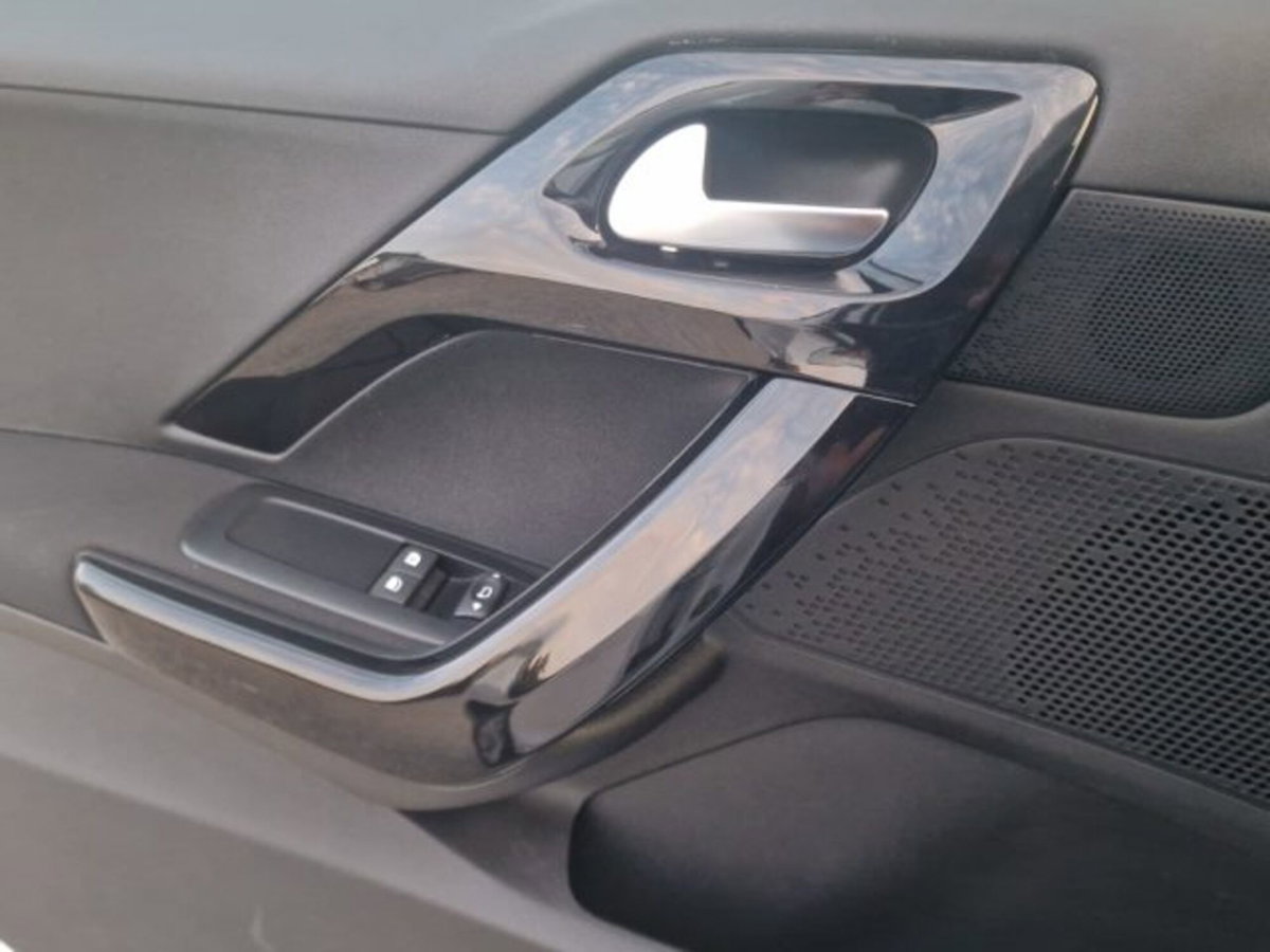 Peugeot 208 75 5 porte Active (12)
