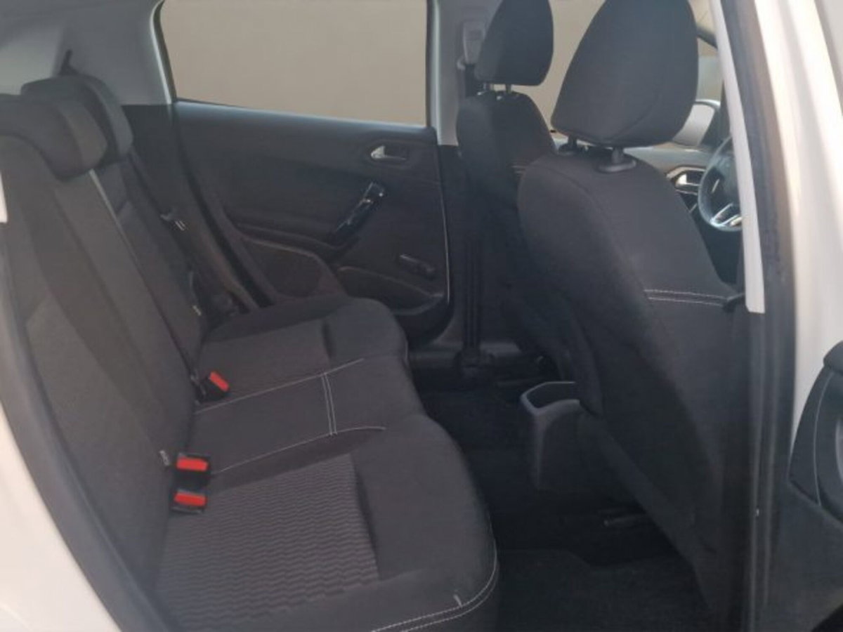 Peugeot 208 75 5 porte Active (19)