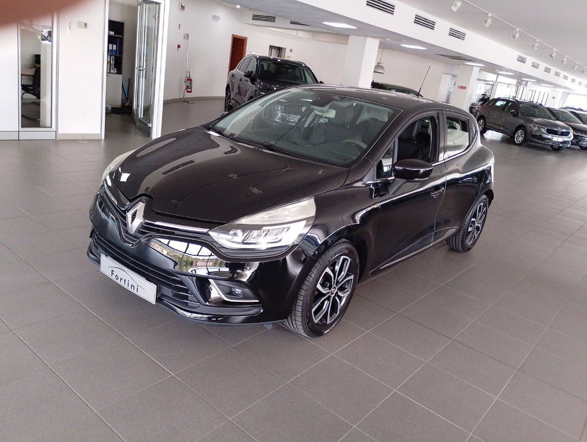 Renault Clio dCi 8V 75 CV 5 porte Moschino Zen