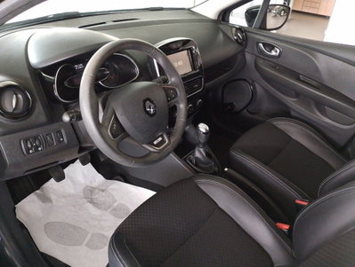 Renault Clio dCi 8V 75 CV 5 porte Moschino Zen (12)