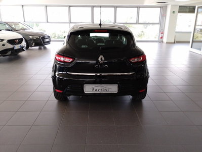 Renault Clio dCi 8V 75 CV 5 porte Moschino Zen (5)
