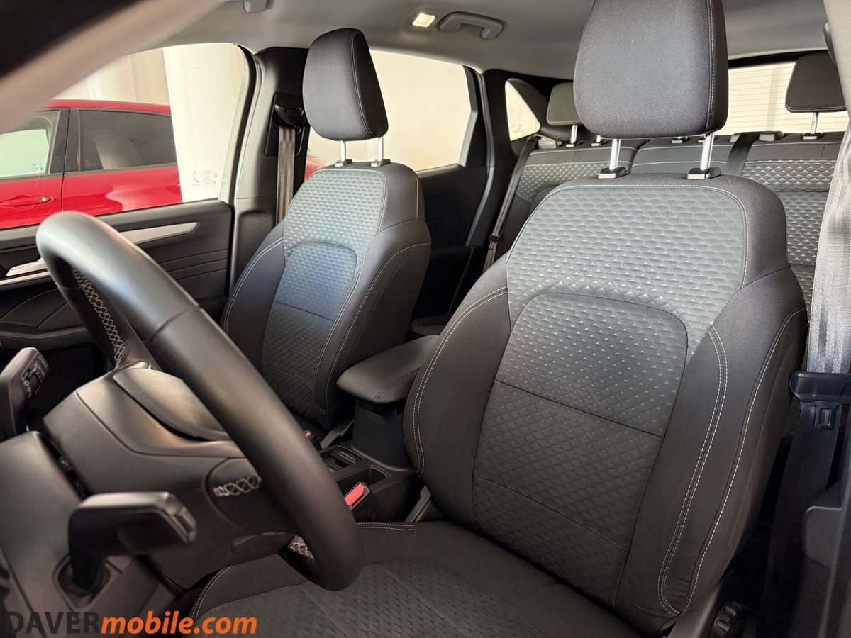 Ford Kuga 1.5 EcoBlue 120 CV 2WD Titanium (10)