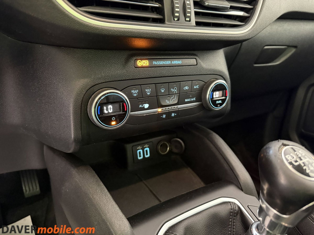 Ford Kuga 1.5 EcoBlue 120 CV 2WD Titanium (14)
