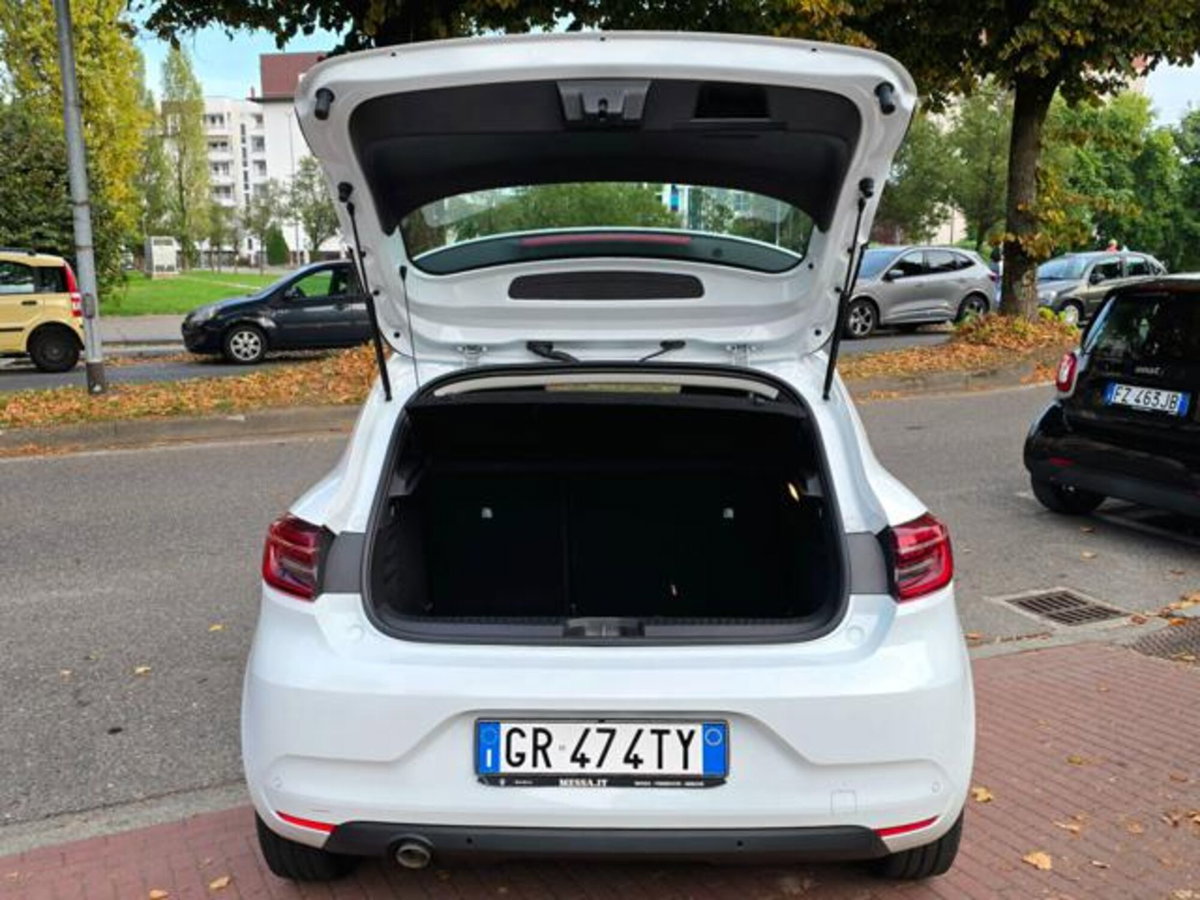 Renault Clio TCe 90 CV 5 porte Business (13)