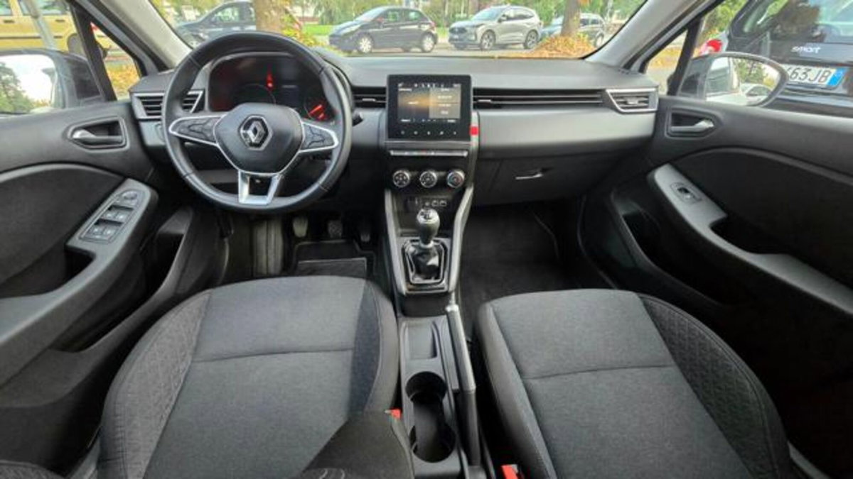 Renault Clio TCe 90 CV 5 porte Business (16)