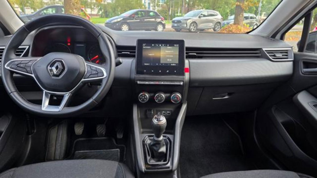 Renault Clio TCe 90 CV 5 porte Business (17)