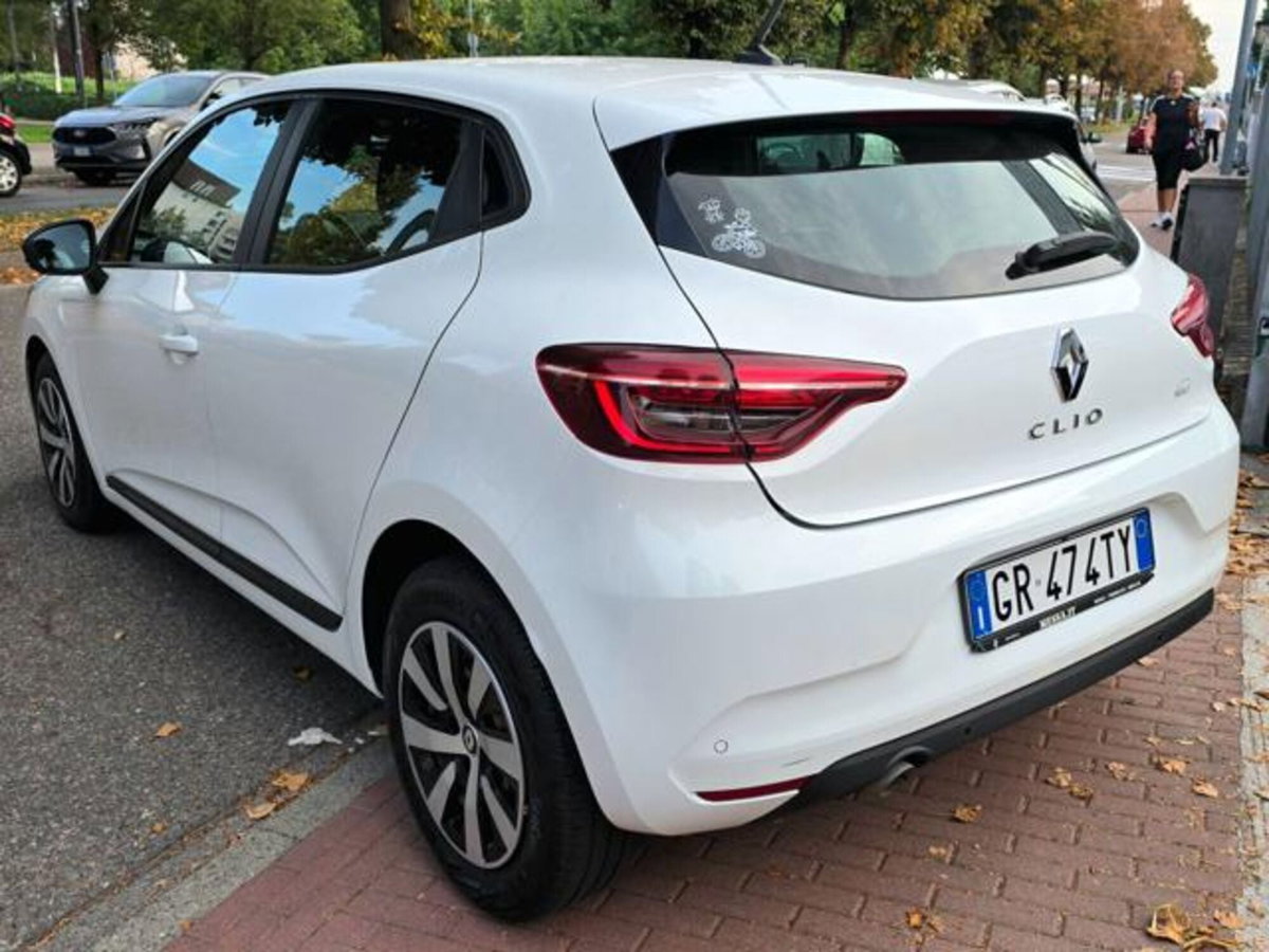 Renault Clio TCe 90 CV 5 porte Business (5)