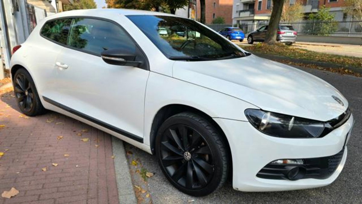 Volkswagen Scirocco 1.4 TSI BlueMotion Technology (10)