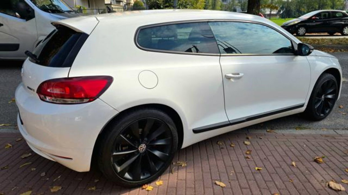 Volkswagen Scirocco 1.4 TSI BlueMotion Technology (8)