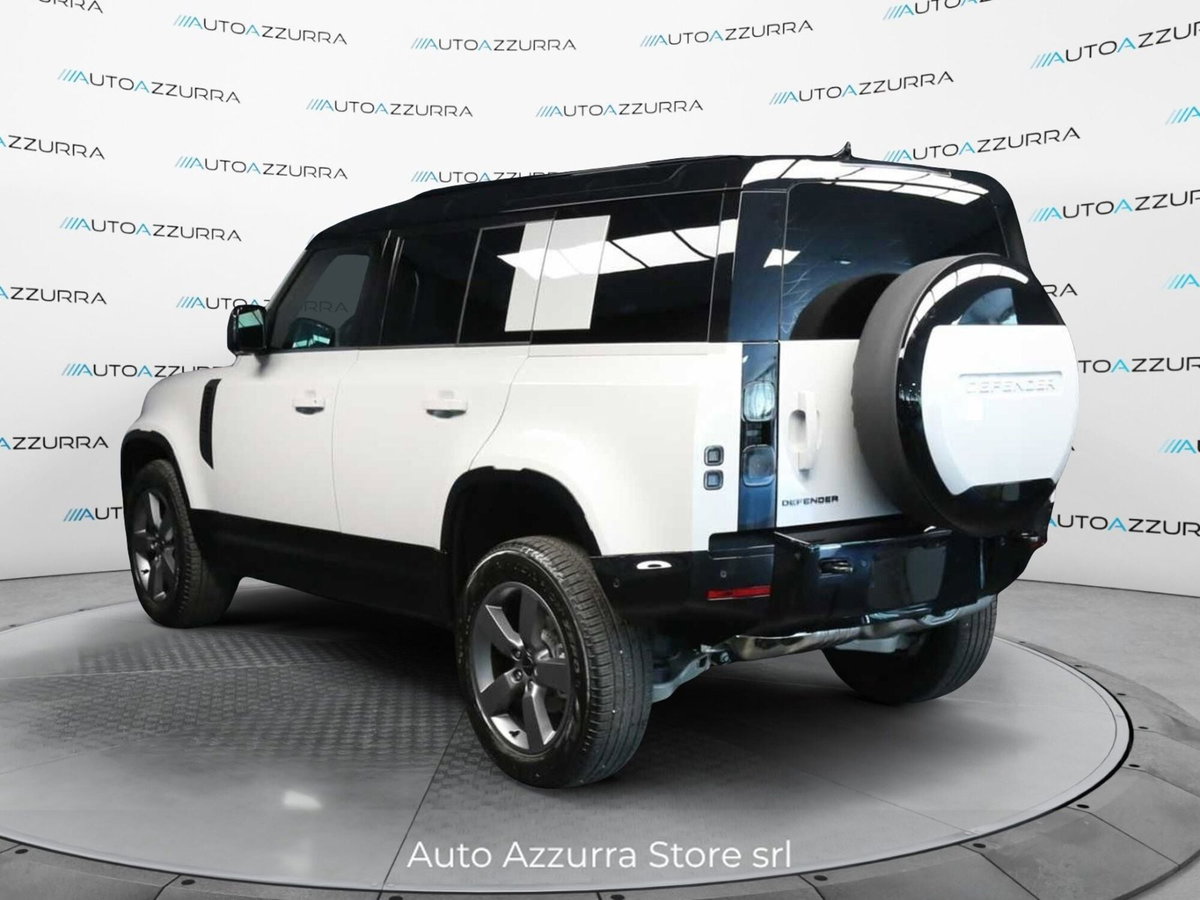 Land Rover Defender 110 Hard Top 3.0d i6 mhev awd 250cv auto (3)