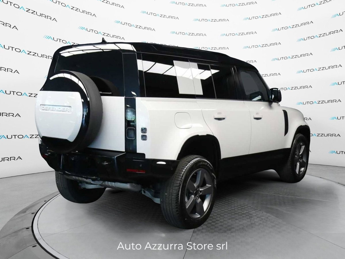 Land Rover Defender 110 Hard Top 3.0d i6 mhev awd 250cv auto (4)