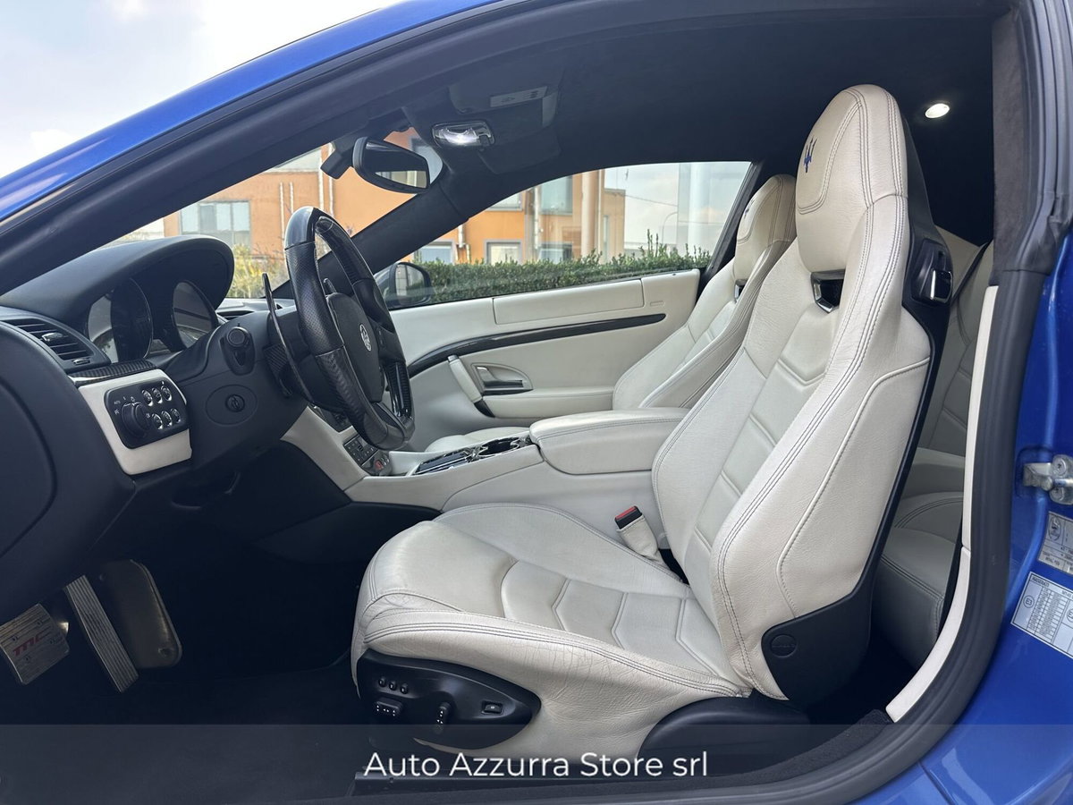 Maserati Granturismo GranTurismo 4.7 V8 MC (10)