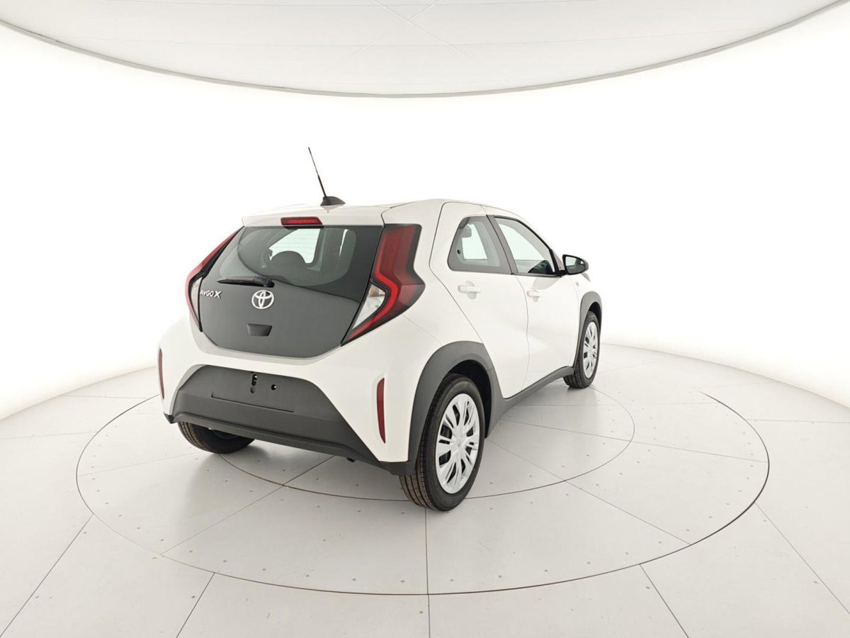 Toyota Aygo X 1.0 VVT-i 72 CV 5 porte Limited Air (6)