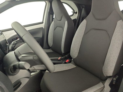 Toyota Aygo X 1.0 VVT-i 72 CV 5 porte Limited S-CVT (10)