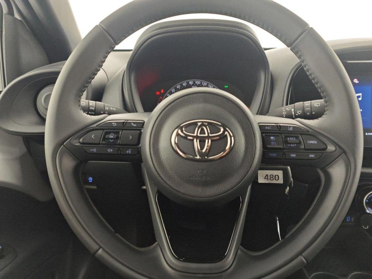 Toyota Aygo X 1.0 VVT-i 72 CV 5 porte Limited S-CVT (17)